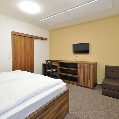 Penzion Kuzelna Hotel Trutnov Luaran gambar