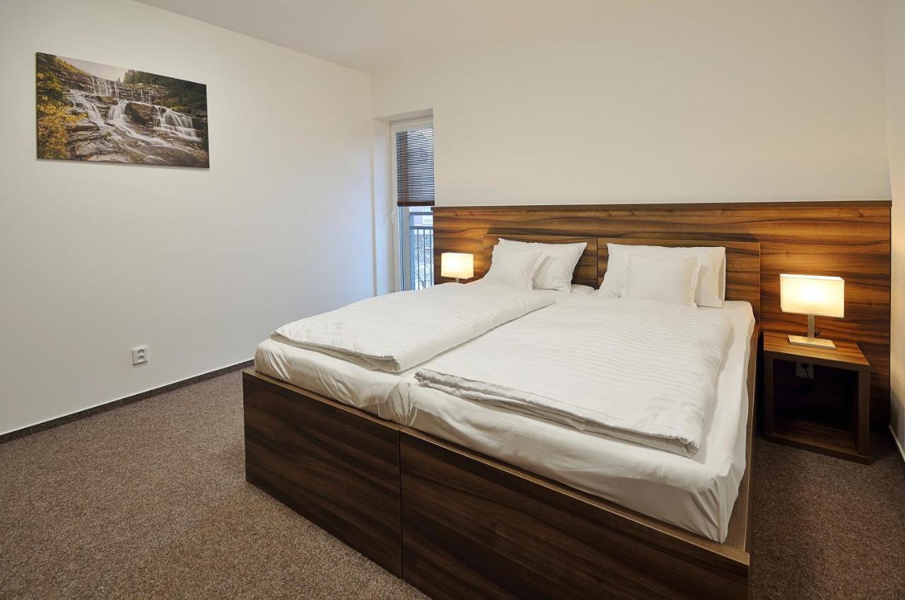 Penzion Kuzelna Hotel Trutnov Luaran gambar